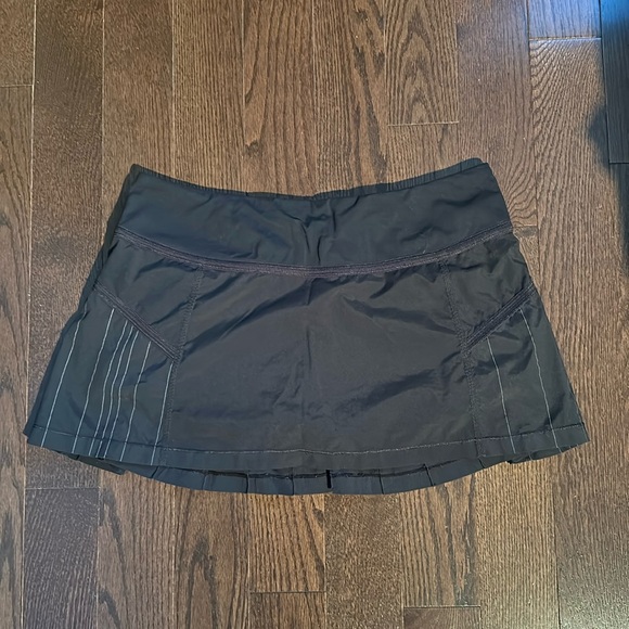 Lululemon Skirt - Picture 2 of 5